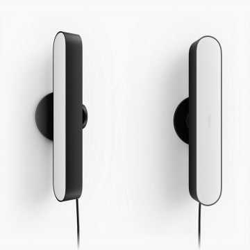 Zwei Philips Hue Play Lightbars in Schwarz, an einer Wand montiert