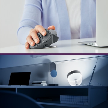 Person tippt an Tastatur mit Notizblock, Tasse und Bildschirm; darunter warme Tischlampe auf Sideboard mit Büchern und Brille.