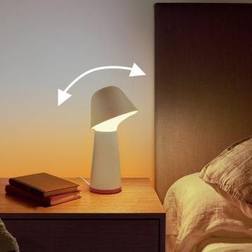 Image montrant que l'éclairage avant de la lampe de chevet Twilight pivote